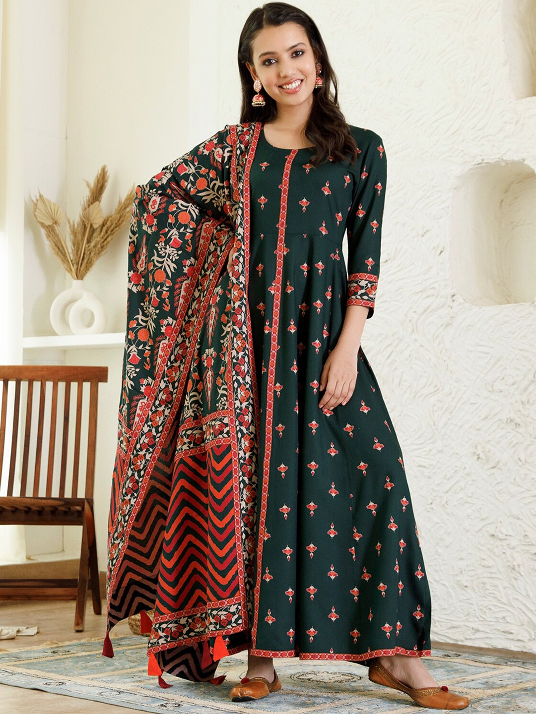 

Rustorange Ethnic Motifs Printed Anarkali Kurta with Dupatta, Green