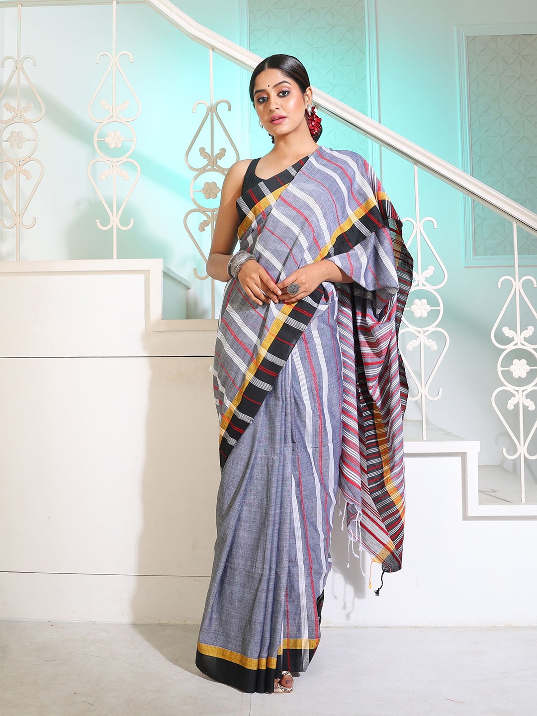 

Charukriti Striped Pallu Pure Cotton Saree, Grey