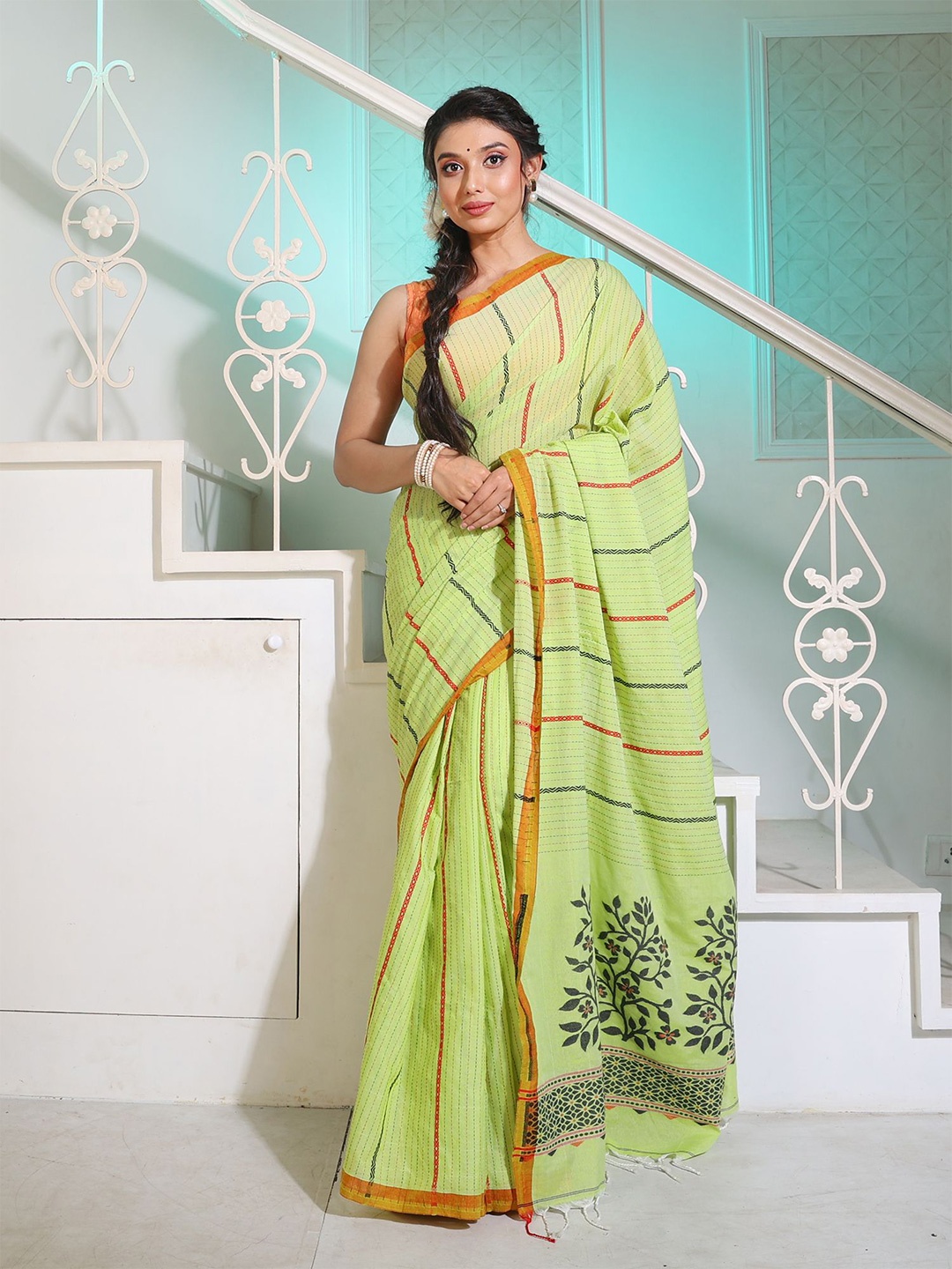 

Charukriti Striped Pure Cotton Saree With Tassel, Lime green