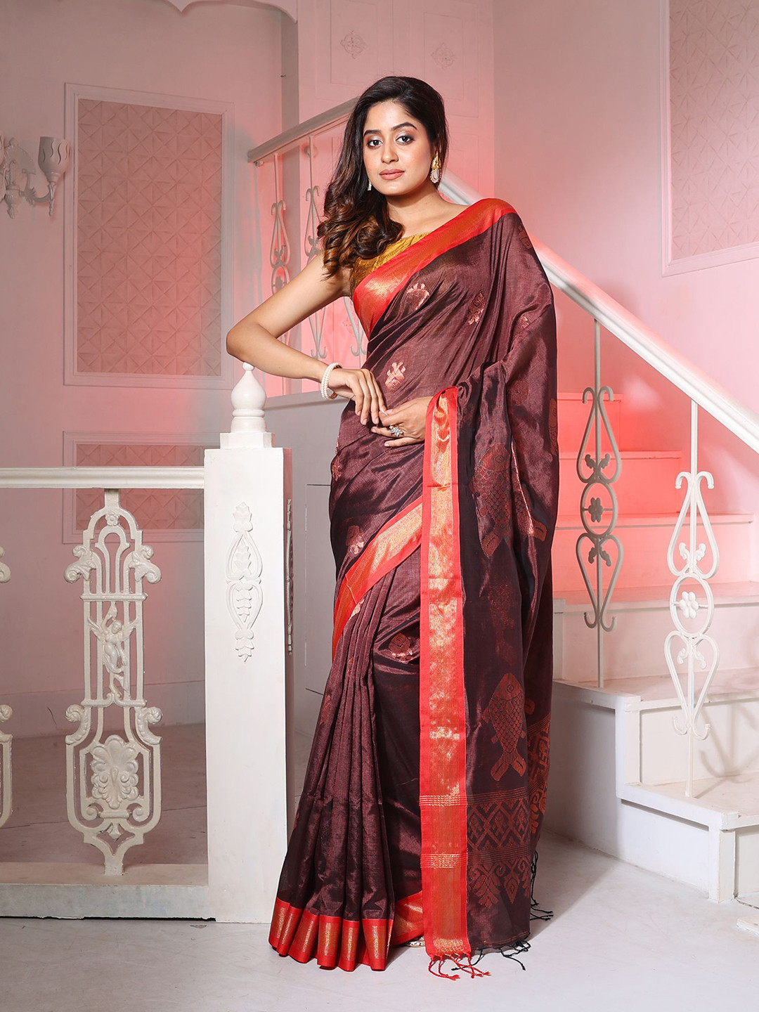 

Charukriti Ethnic Motif Zari Pure Silk Saree, Brown