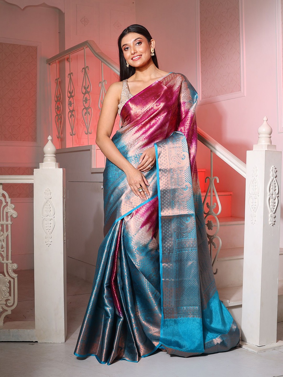 

Charukriti Floral Motif Design Zari Saree, Blue