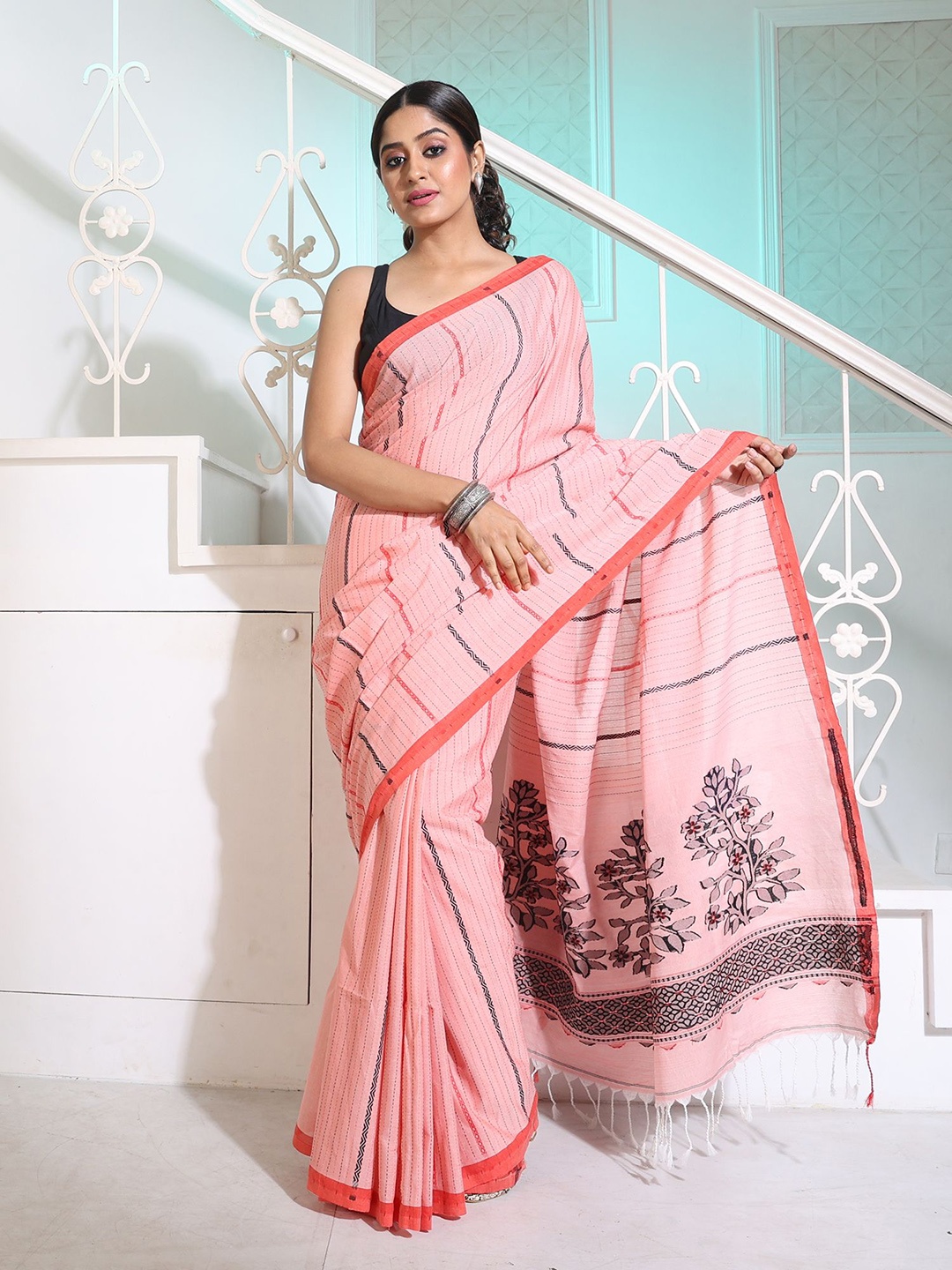 

Charukriti Striped Pure Cotton Saree With Tassel, Pink