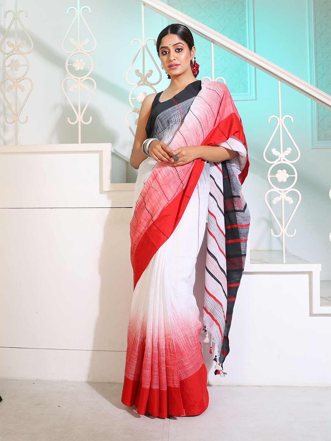 

Charukriti Striped Pure Cotton Ikat Saree With Tassel, White