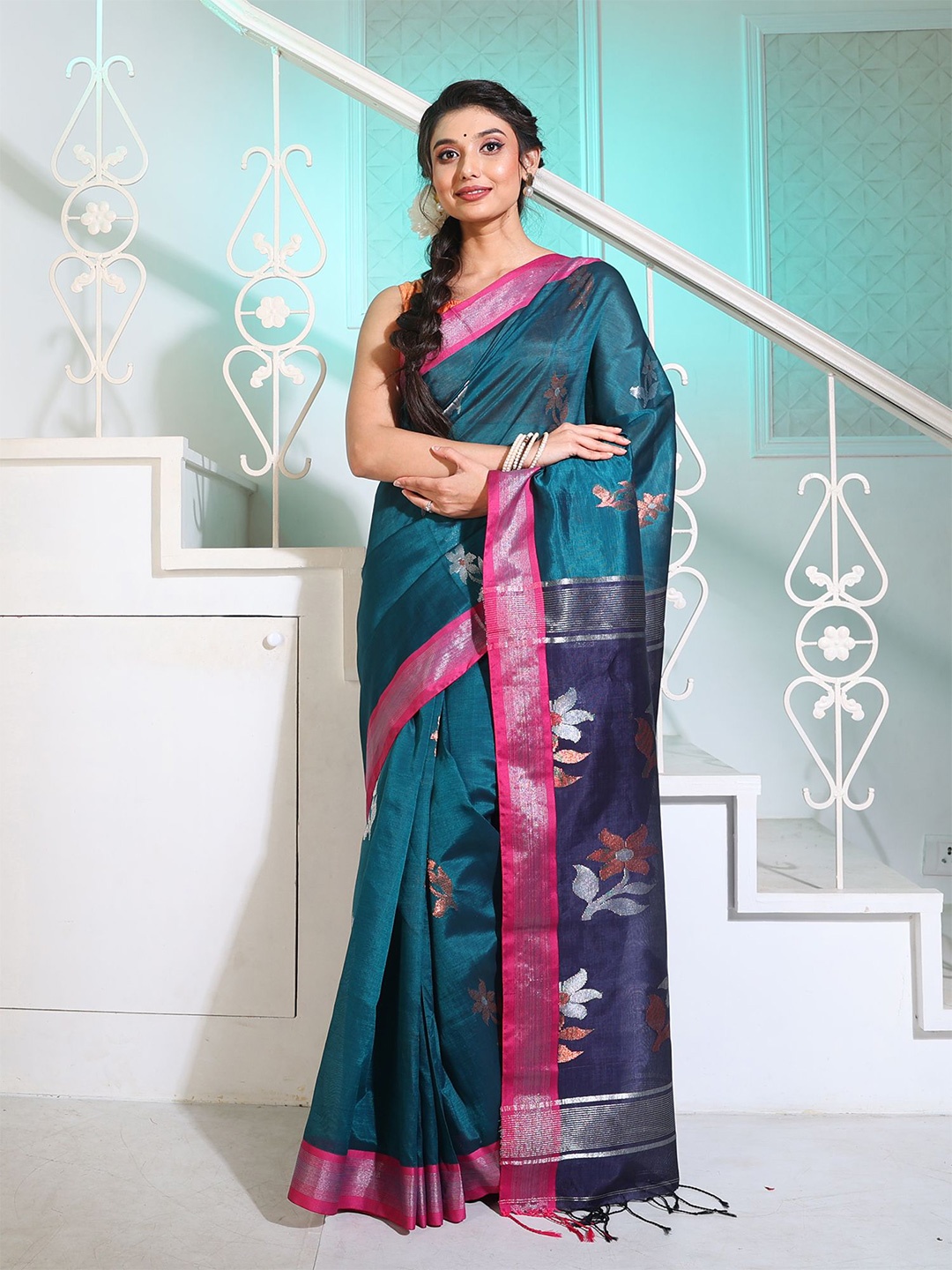 

Charukriti Floral Motif Woven Design Zari Pure Silk Saree, Teal