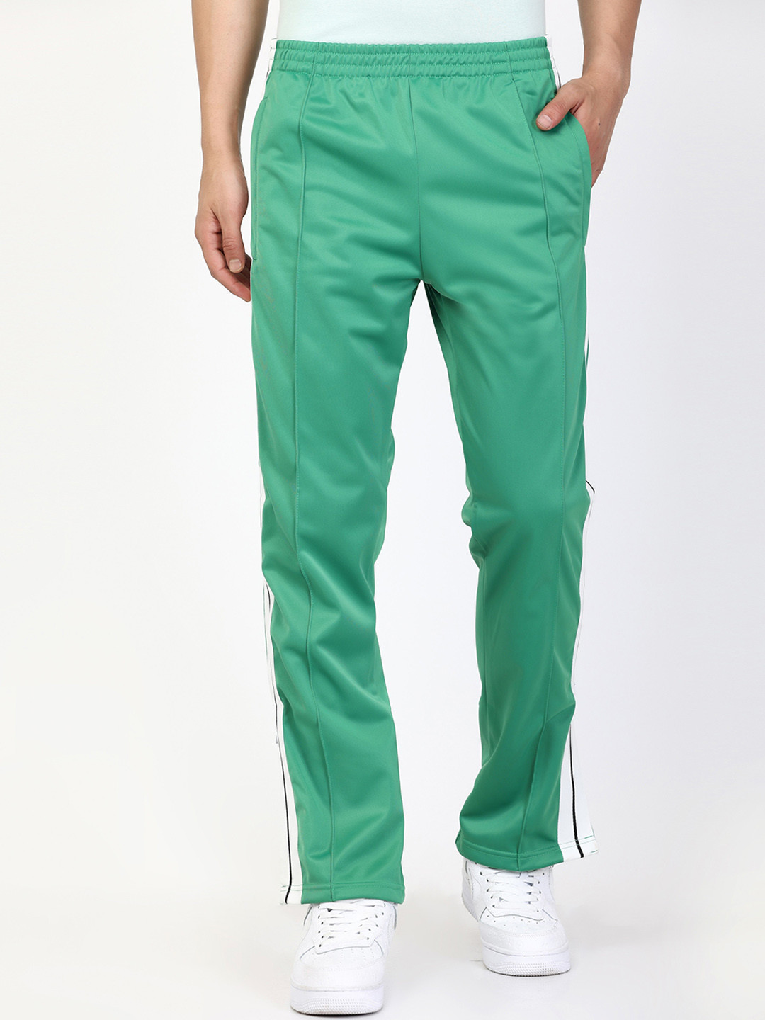 

EVERDION Men Regular Fit Mid-Rise Track Pants, Green