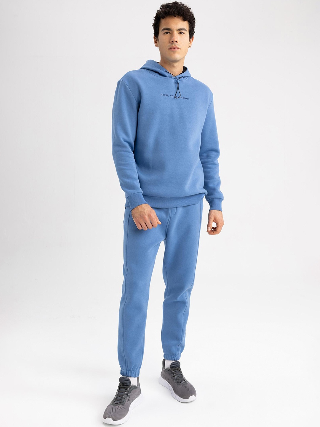 

DeFacto Men Mid-Rise Flat-Front Plain Joggers, Blue