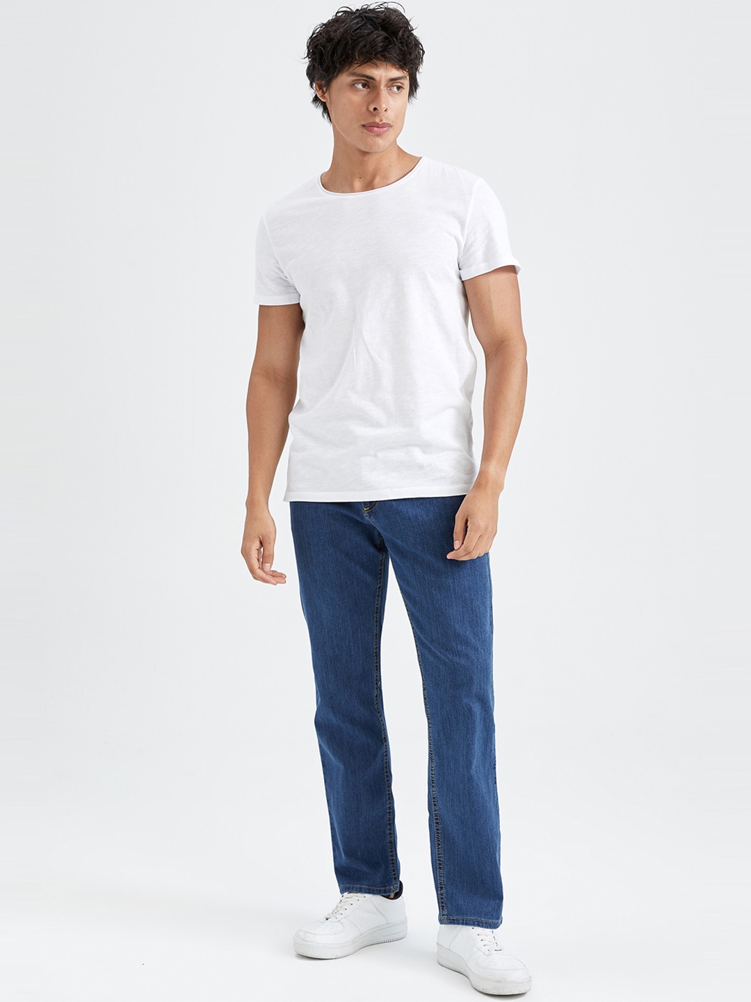 

DeFacto Men Mid-Rise Regular Fit Stretchable Jeans, Blue