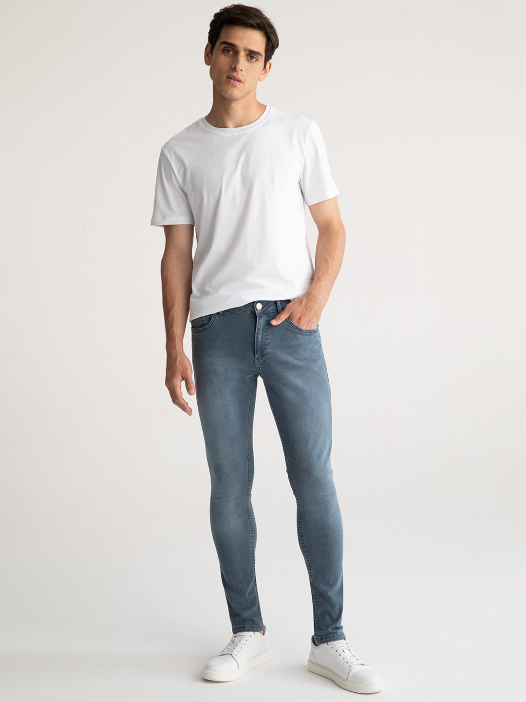 

DeFacto Men Cotton Light Fade Clean Look Mid-Rise Jeans, Blue