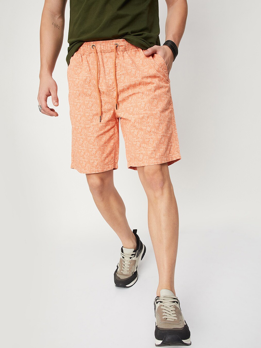 

max Men Floral Printed Printed Regular Fit Mid-Rise Pure Cotton Shorts, Orange