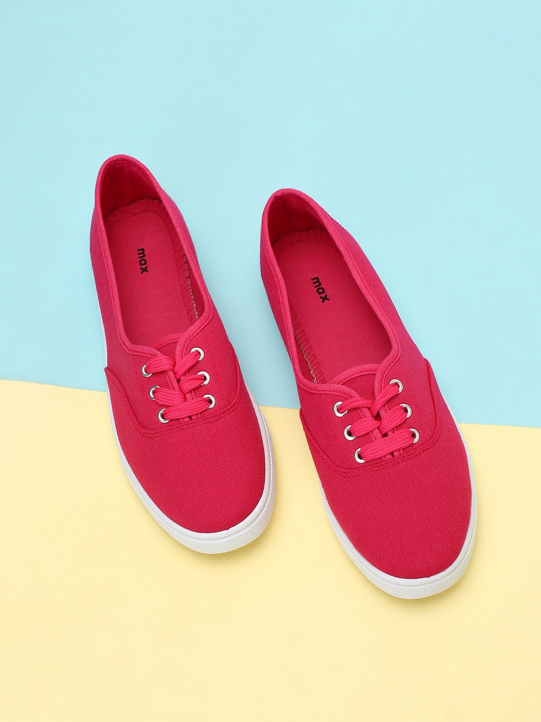 

max Women Comfort Insole Slip-On Sneakers, Pink
