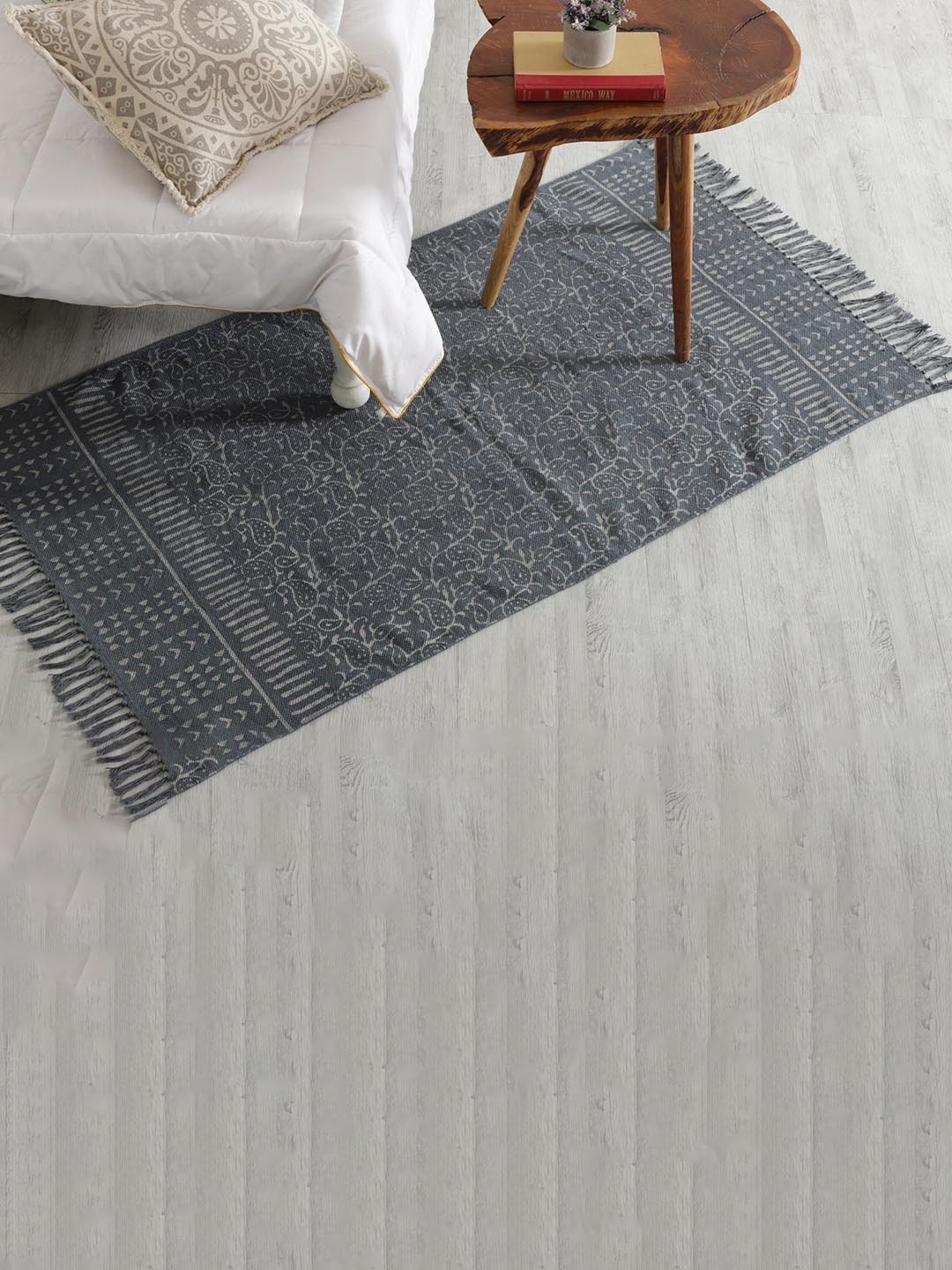 

HANDICRAFT PALACE Grey Ethnic Motif Printed Rectangular Cotton Carpet