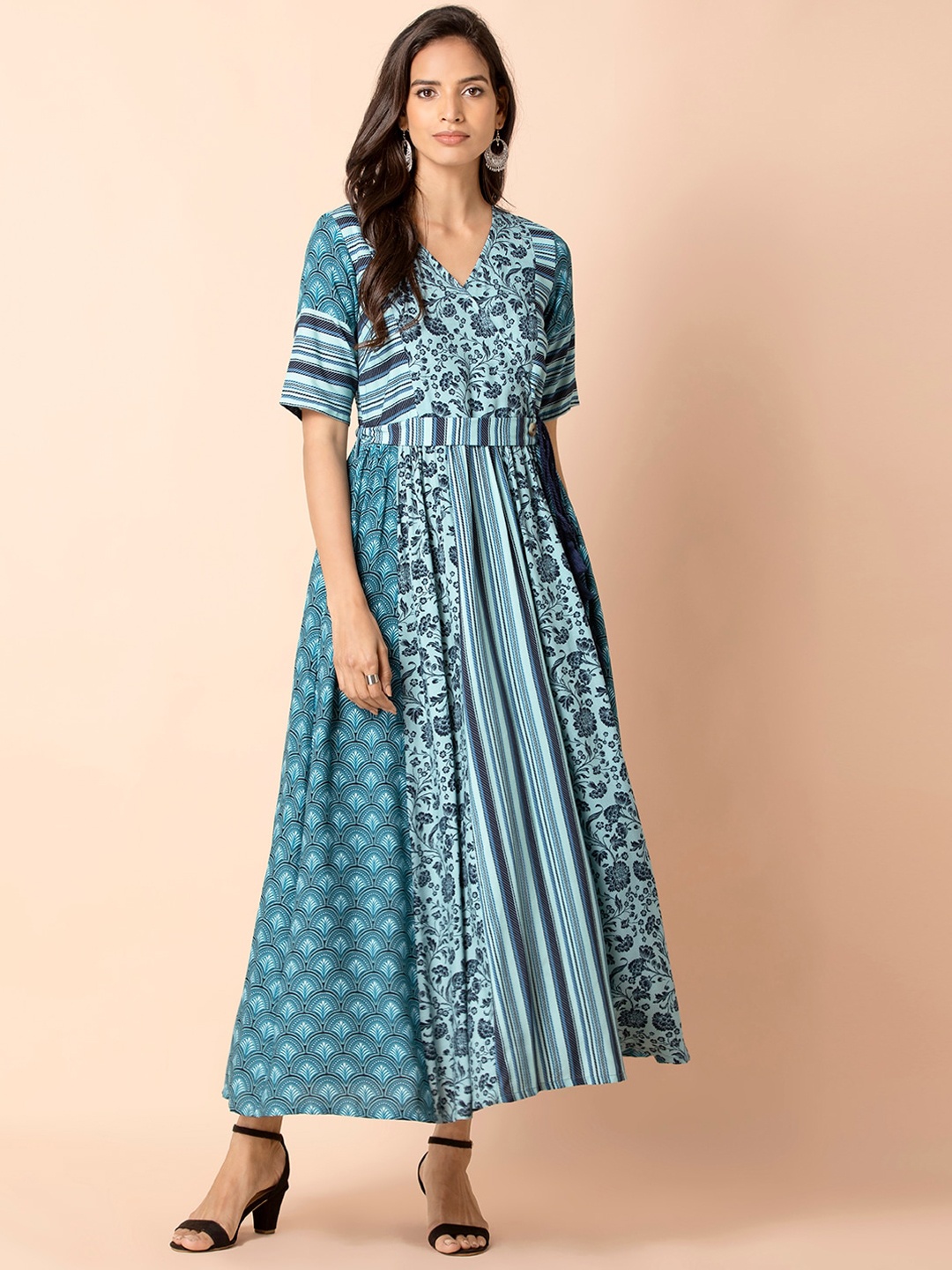 

INDYA V-Neck Paneled Floral Printed Belted Anarkali Kurta, Blue