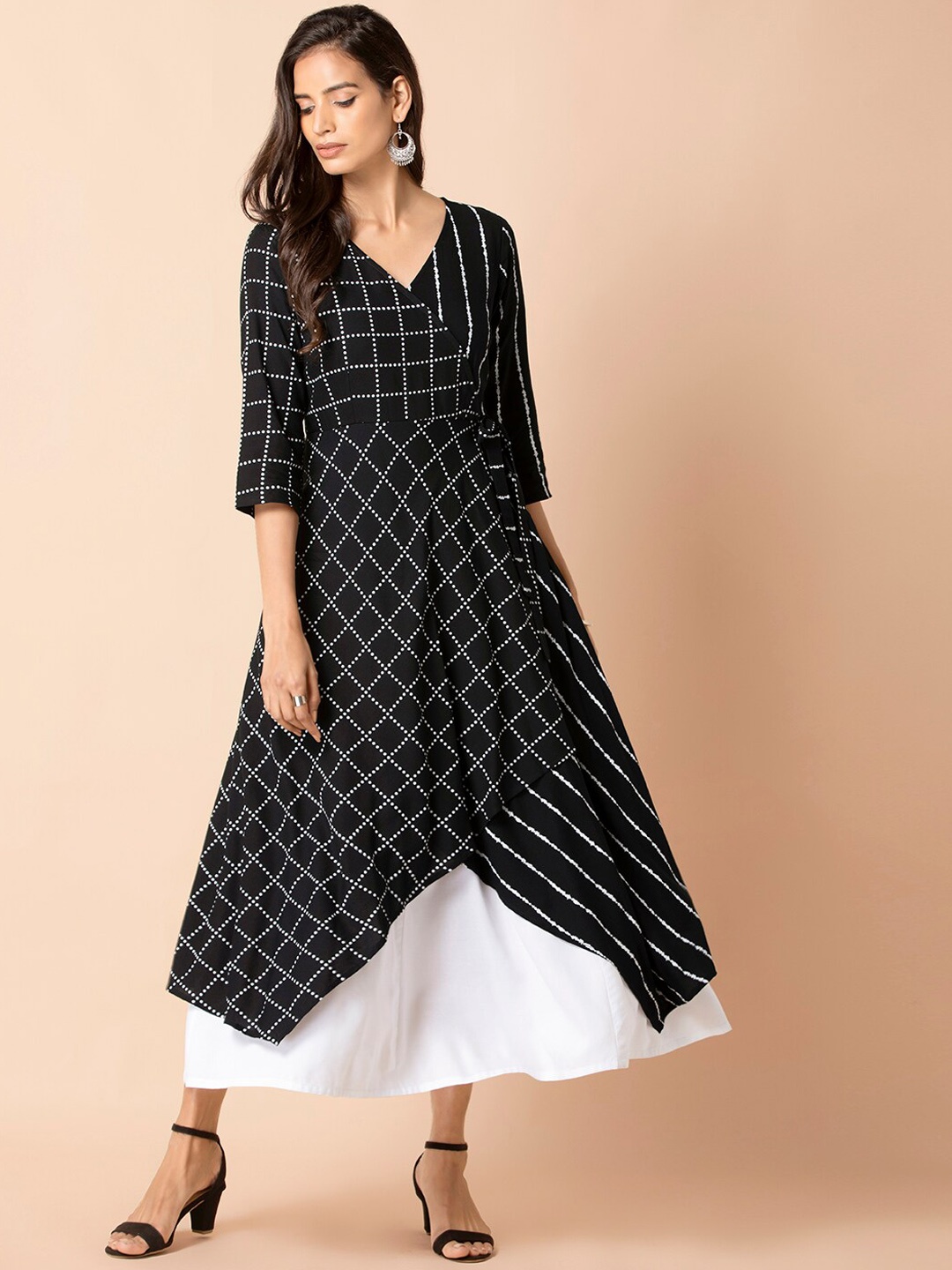 

INDYA Geometric Printed Double Layered Angrakha Kurta, Black