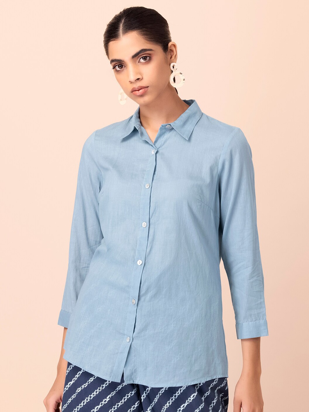 

INDYA Spread Collar Regular Fit Pure Cotton Mul Shirt, Blue