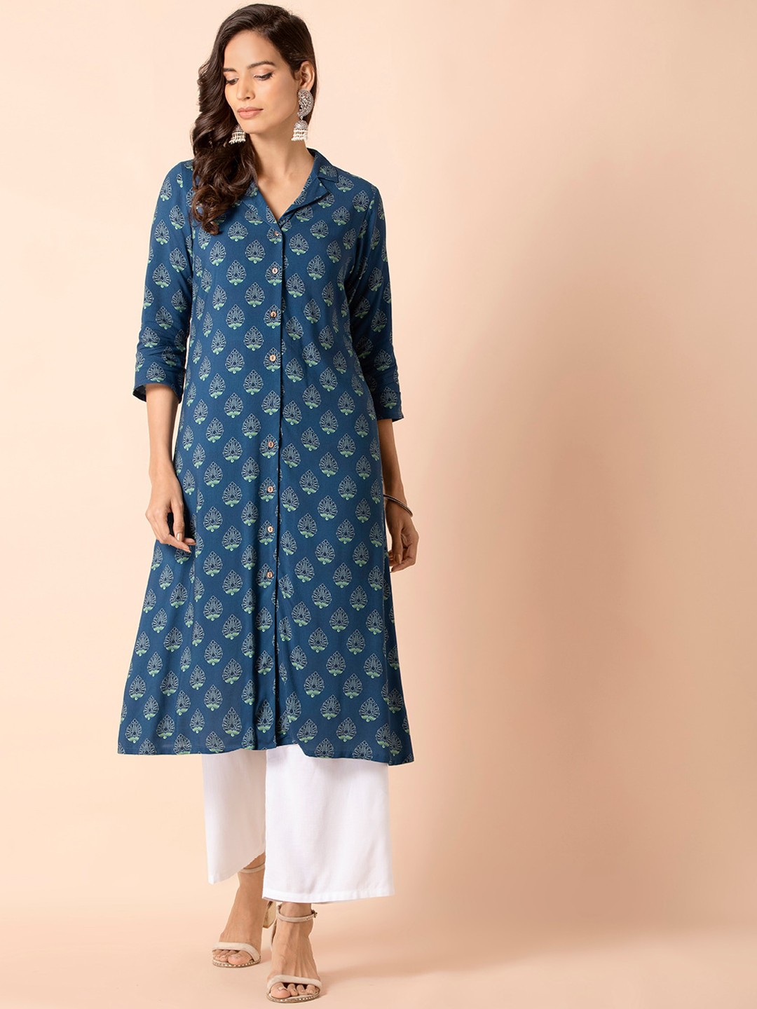 

INDYA Floral Printed Lapel Collar Shirt Kurta, Blue