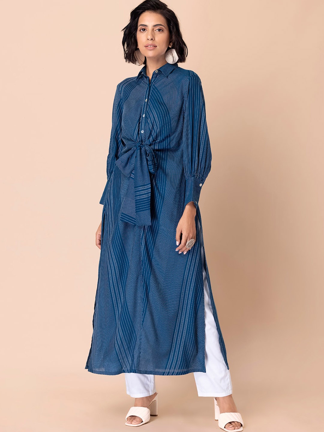 

INDYA Striped Shirt Collar Knotted Shirt Kurta, Navy blue