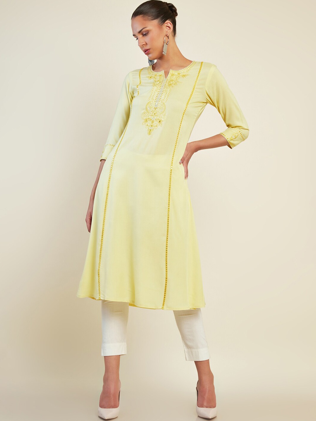 

Soch Ethnic Motifs Embroidered Gotta Patti Panelled A-Line Kurta, Green