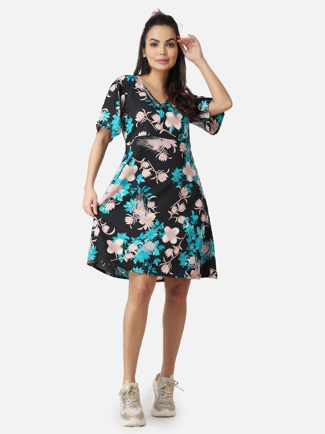 

Popwings Floral Printed Flared Sleeves Fit & Flare Dress, Black