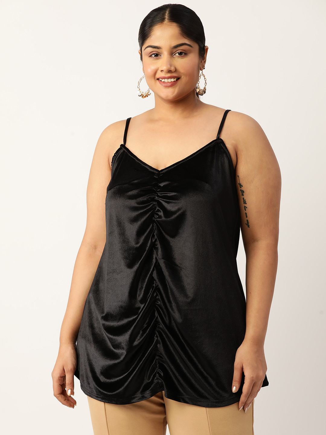 

theRebelinme Plus Size Velvet Longline Top, Black