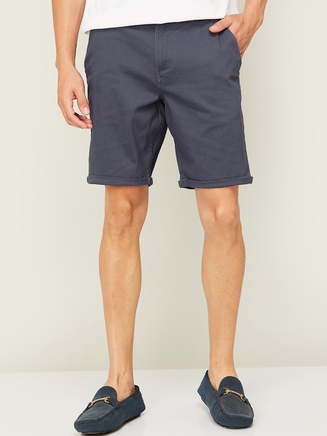 

CODE by Lifestyle Men Regular Fit Mid-Rise Pure Cotton Chino Shorts, Grey