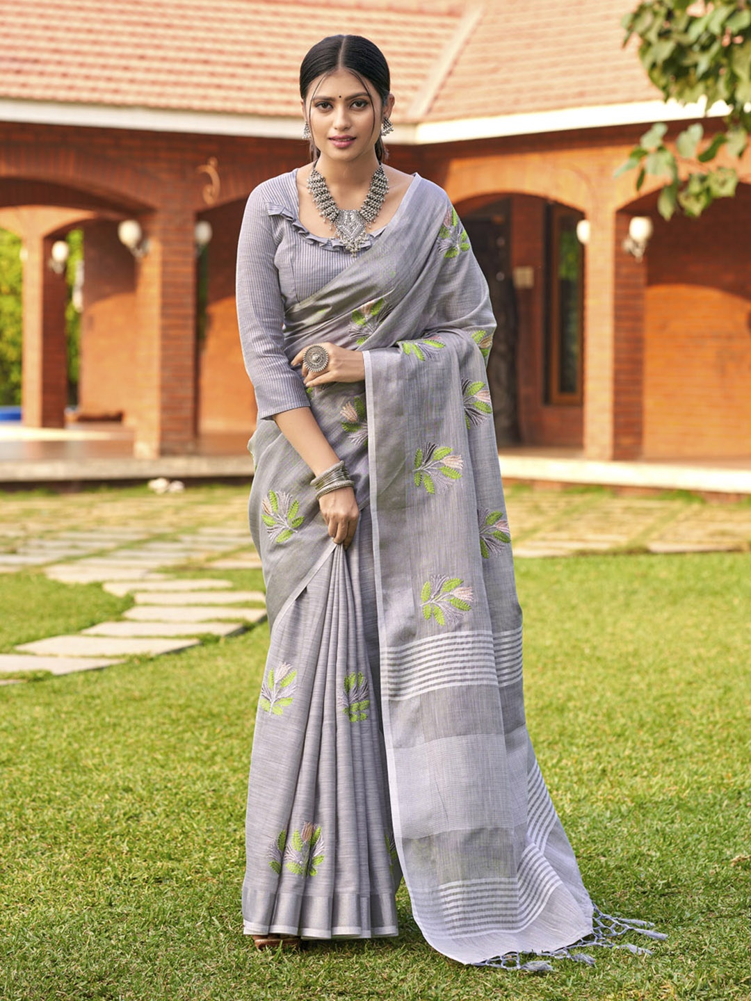 

Mitera Floral Embroidered Linen Blend Banarasi Saree, Sea green