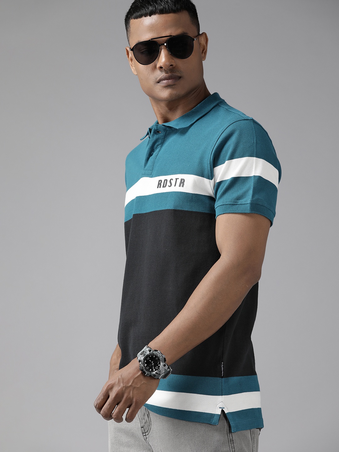 

Roadster Men Colourblocked Polo Collar T-shirt, Blue