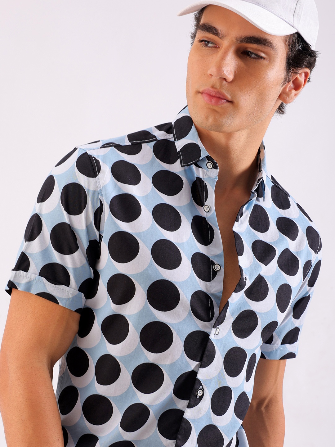 

The Indian Garage Co Men Slim Fit Geographic Printed Resortwear Shirt, Blue