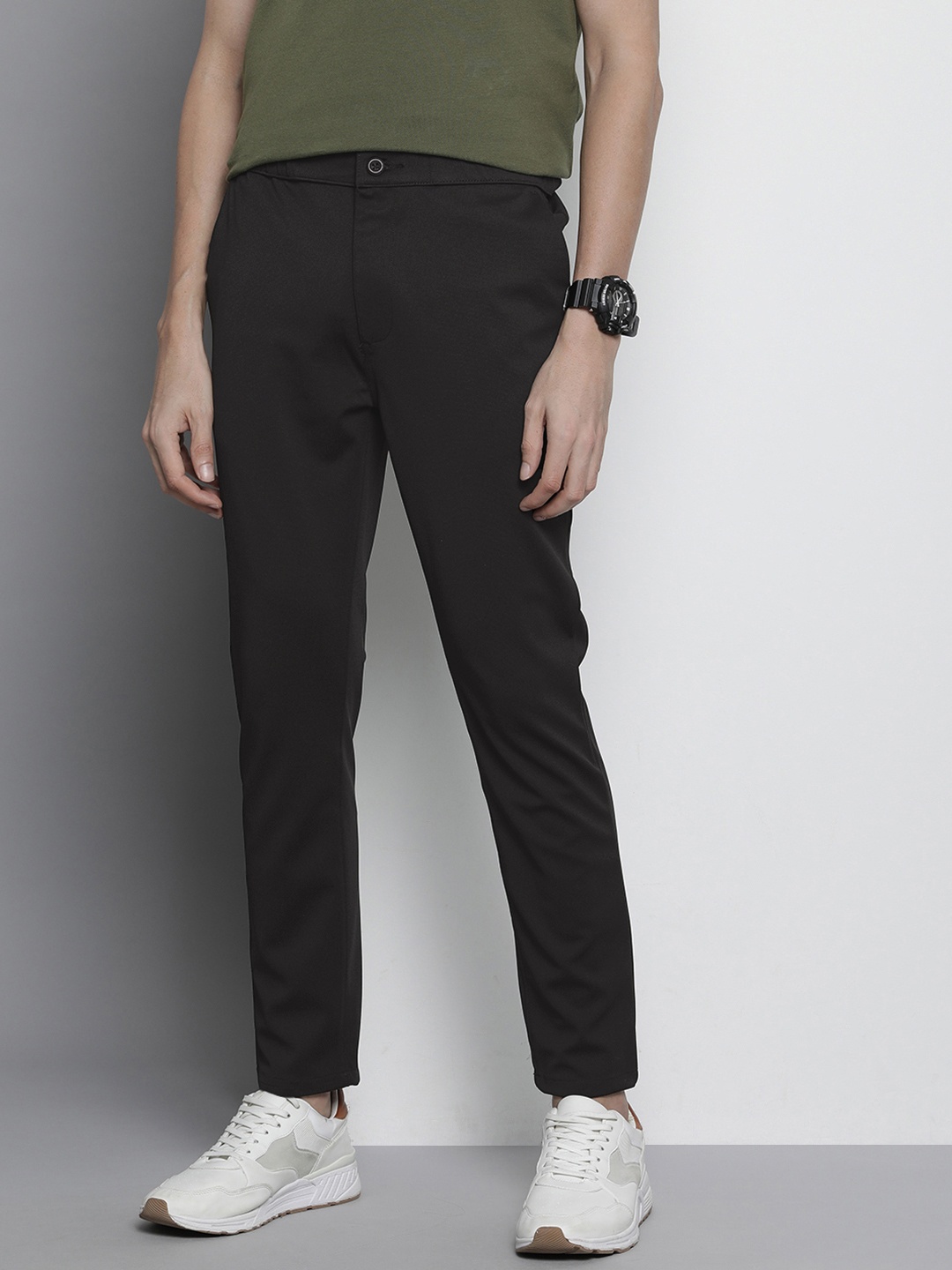 

The Indian Garage Co Men Slim Fit Trousers, Black