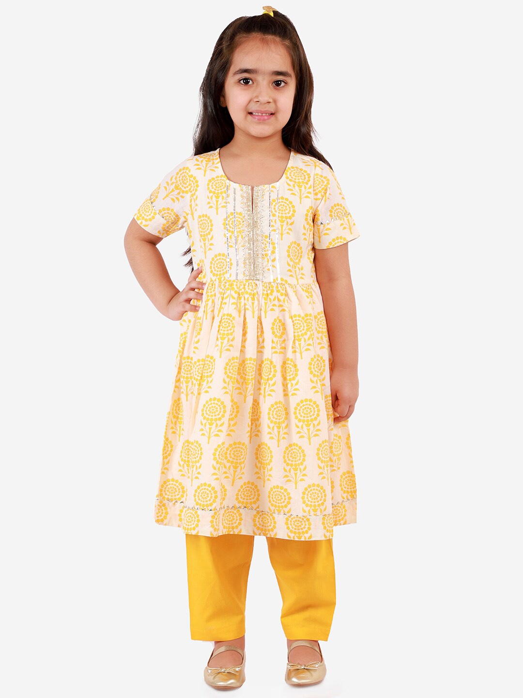 

LIL DRAMA Girls Floral Printed Anarkali Pure Cotton Kurta with Trousers, Yellow