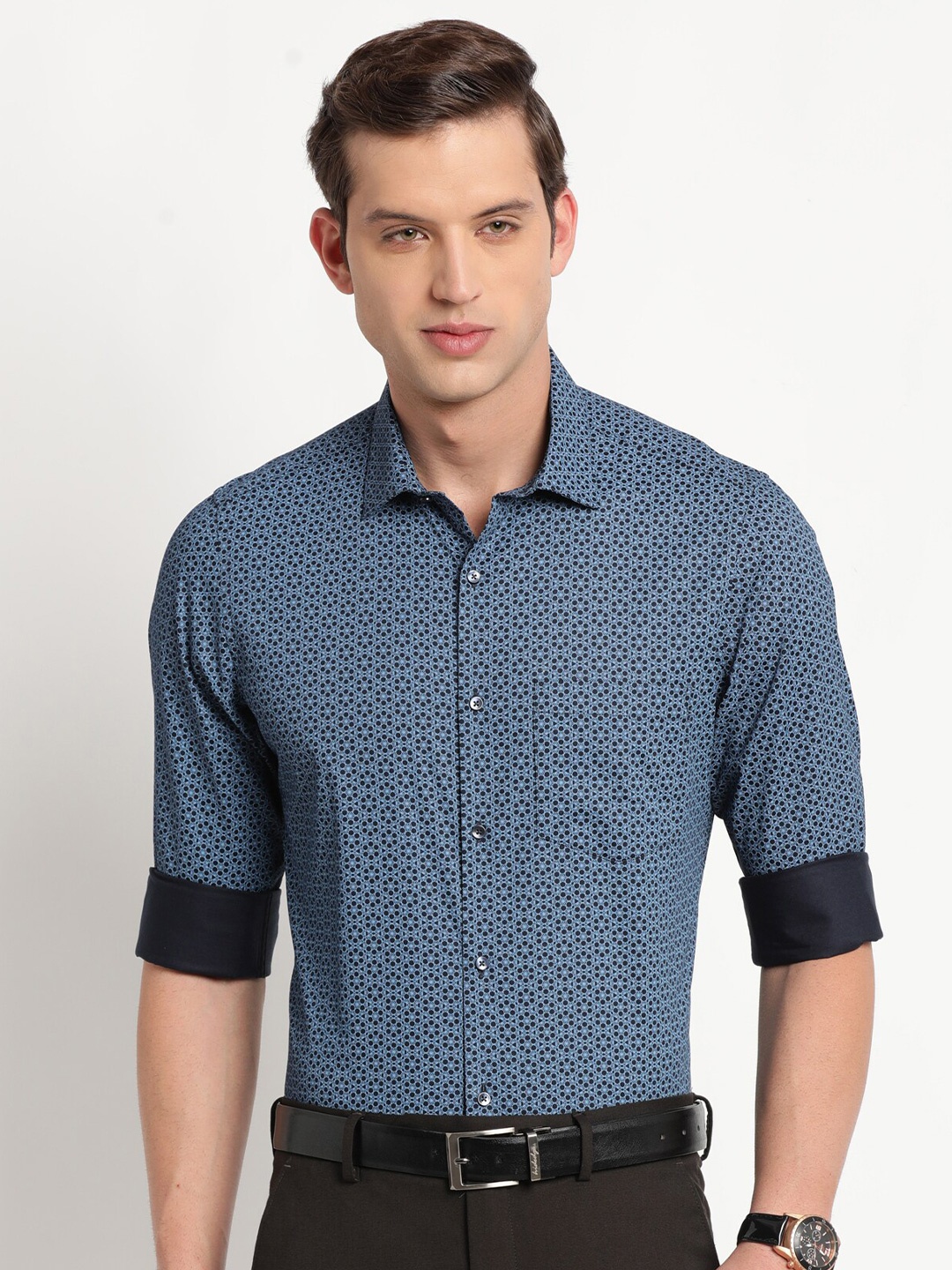 

Turtle Geometric Printed Pure Cotton Slim Fit Formal Shirt, Navy blue