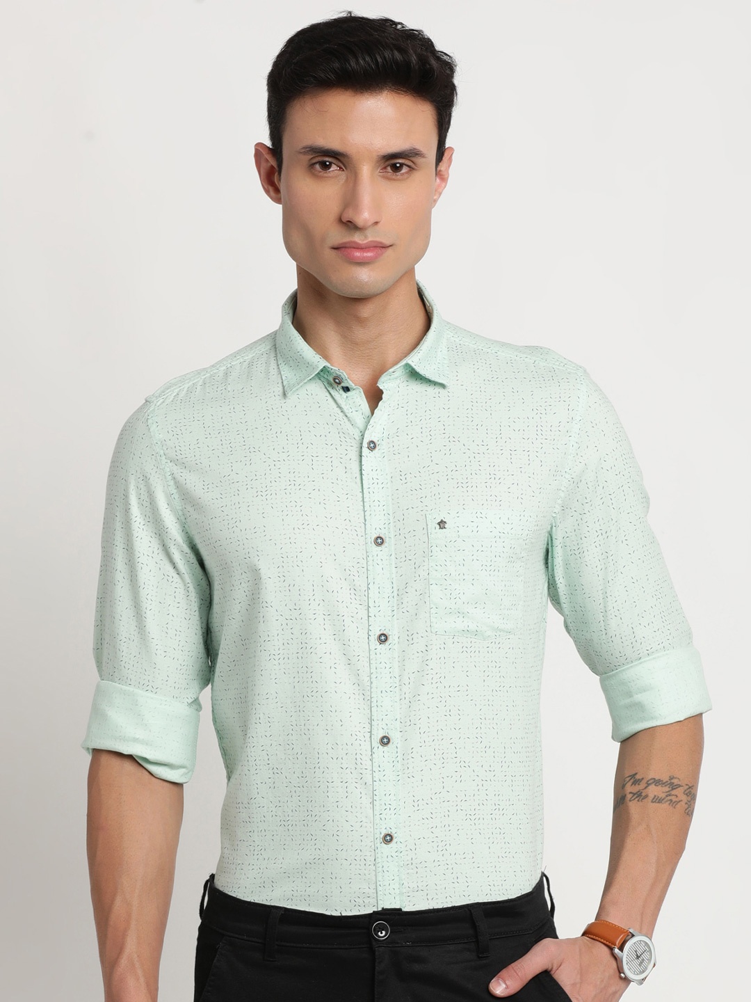 

Turtle Micro Ditsy Printed Pure Cotton Slim Fit Casual Shirt, Green