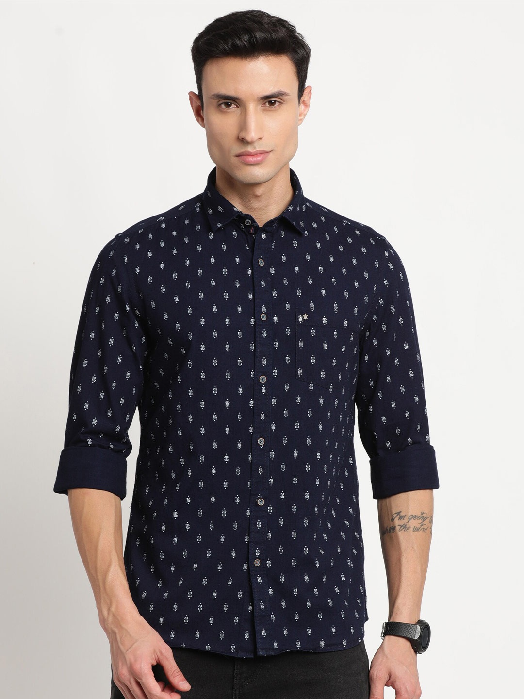 

Turtle Ethnic Motifs Printed Pure Cotton Slim Fit Denim Casual Shirt, Navy blue