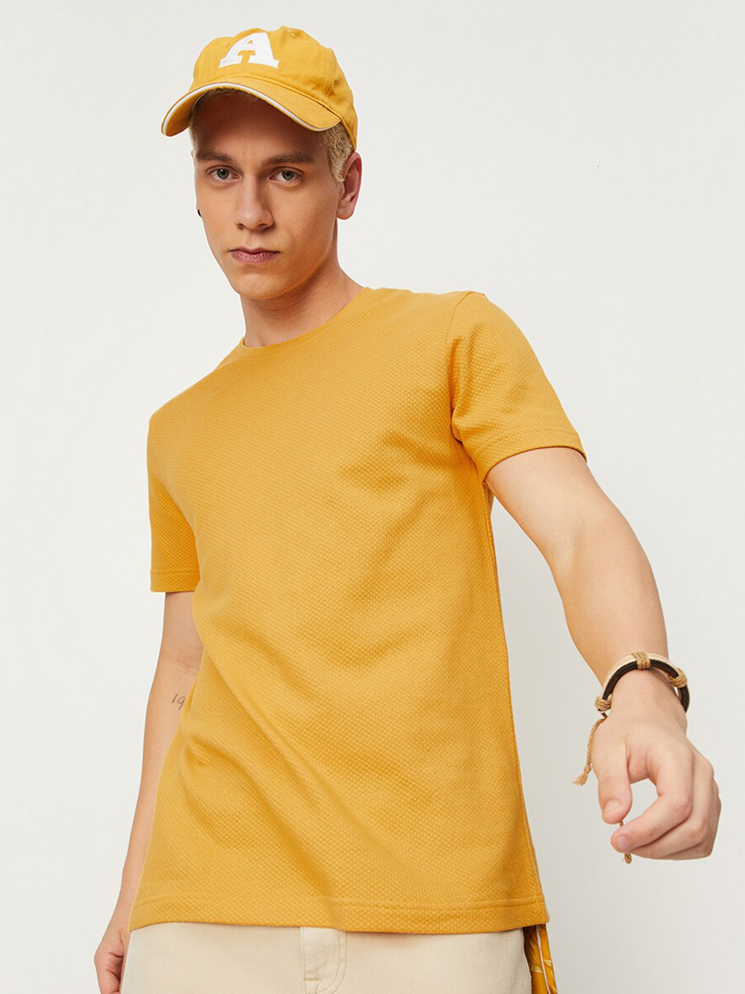 

max Round Neck Pure Cotton T-shirt, Yellow