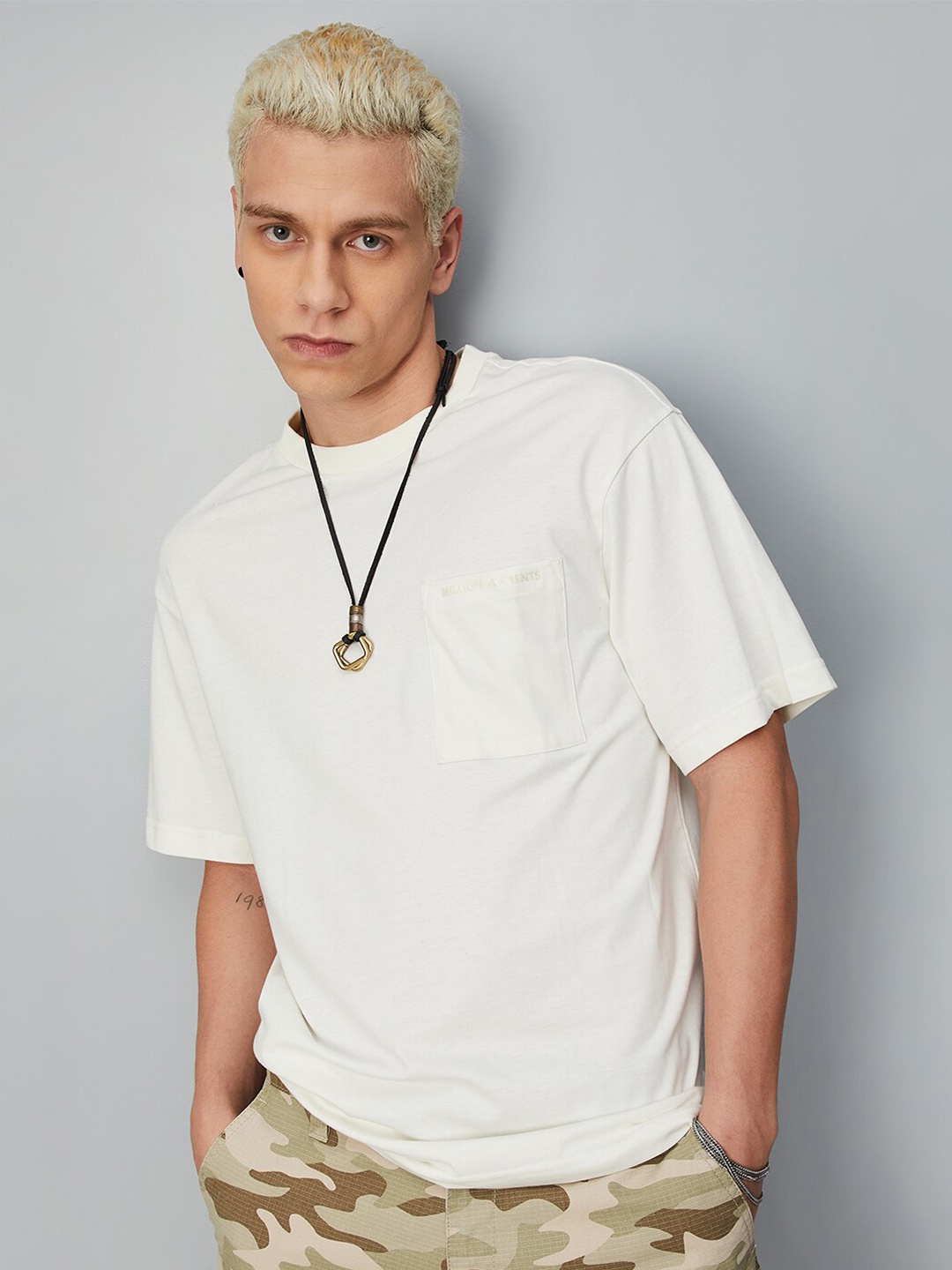 

max Round Neck Drop-Shoulder Sleeves Pure Cotton T-shirt, White