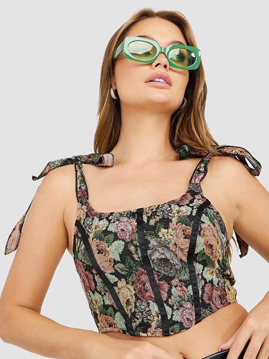 

Styli Floral Printed Shoulder Straps Crop Top, Black