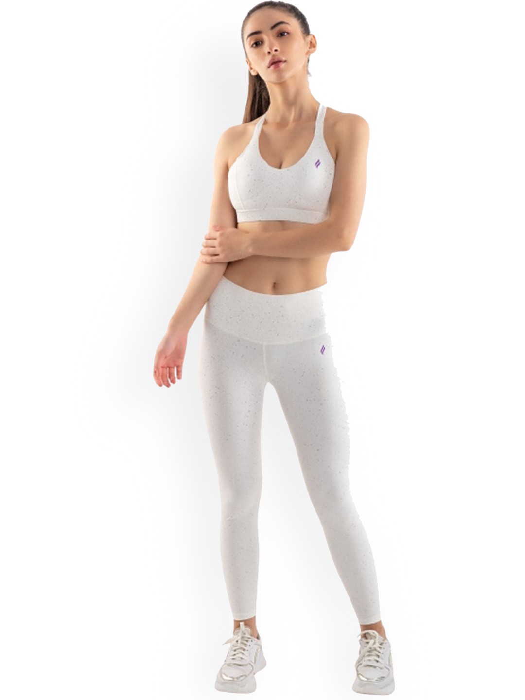 

SKNZ Women Self Design Halter Neck Sweat-Wicking Gym Tracksuit, White