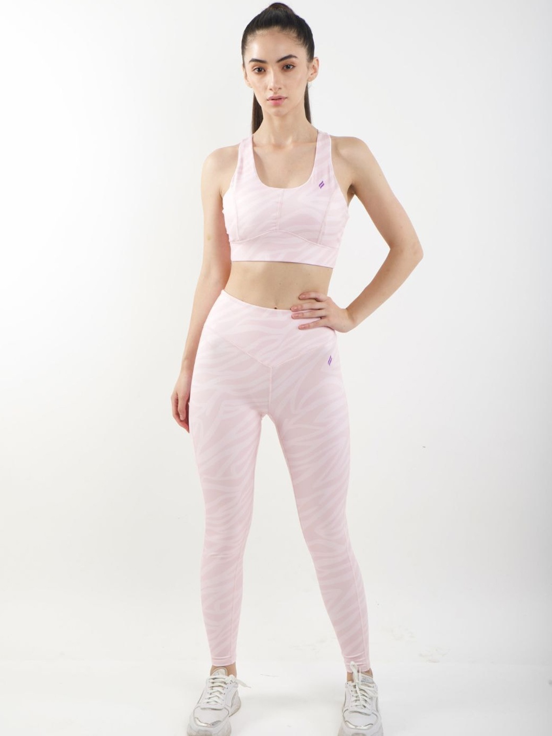 

SKNZ Women Self Design Sweat-Wicking Gym Tracksuit, Pink