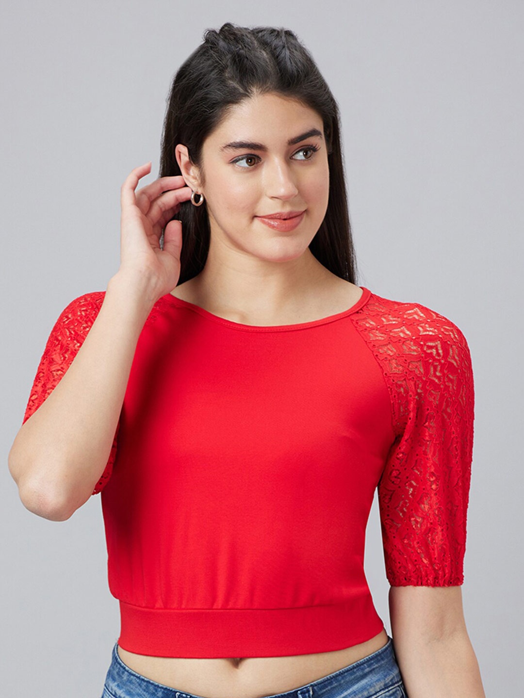 

Globus Lace Inserts Raglan Sleeves Fitted Crop Top, Red
