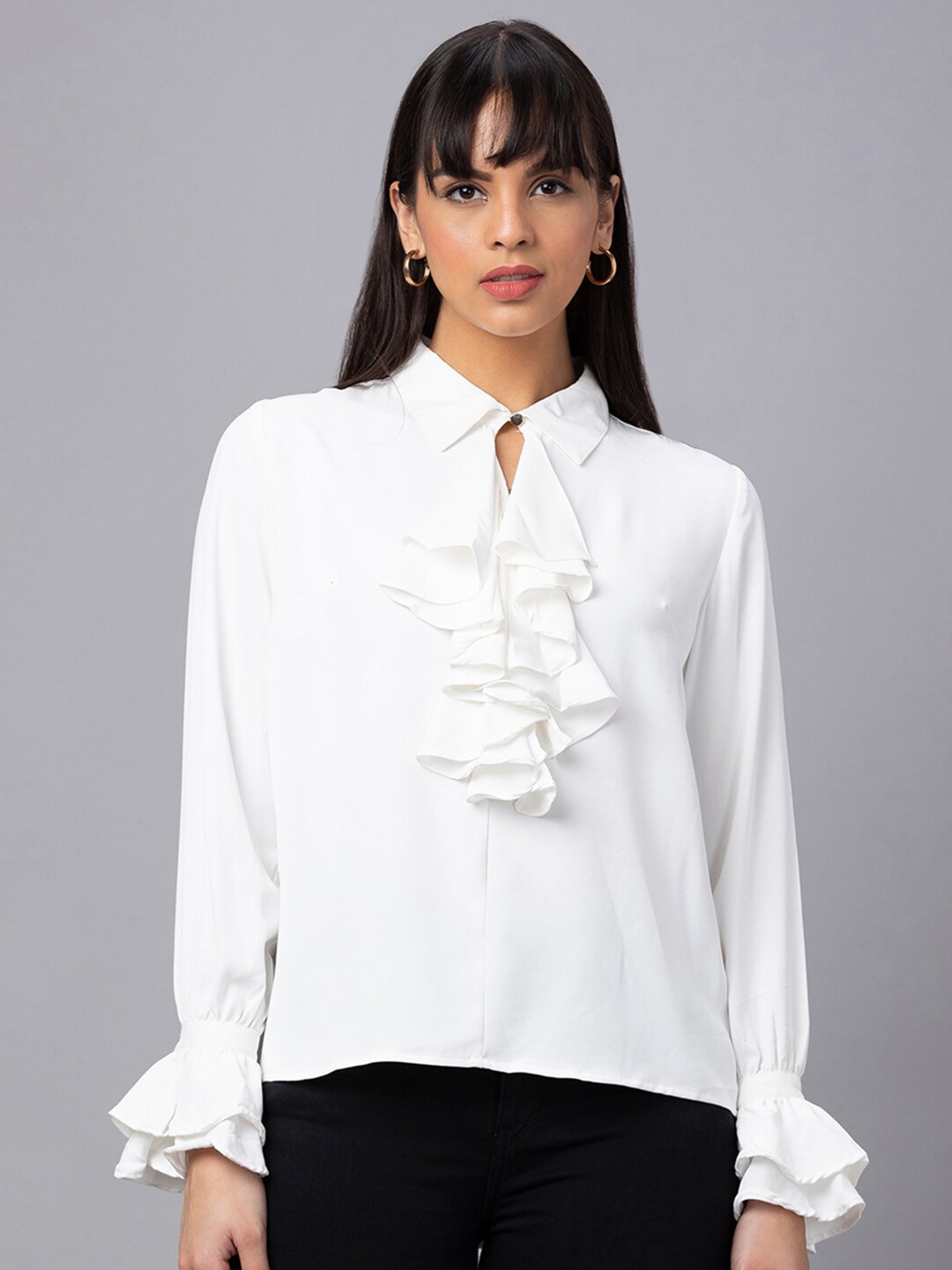

Globus Bell Sleeve Ruffles Top, Off white