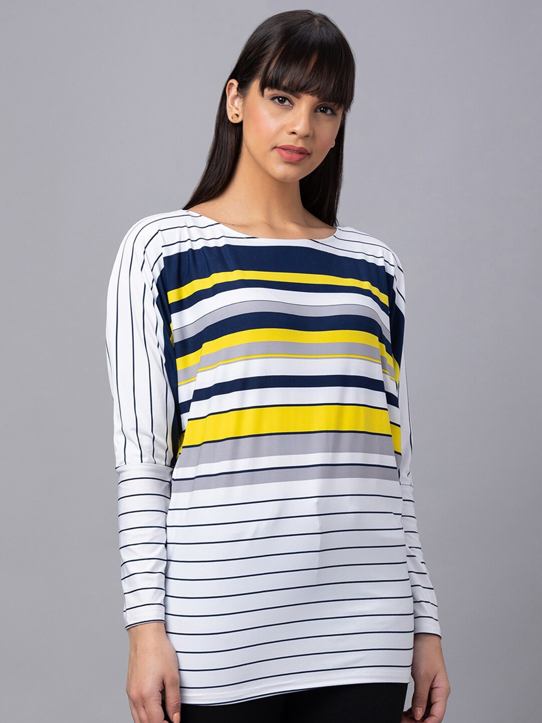 

Globus Horizontal Striped Long Sleeves Longline Top, White