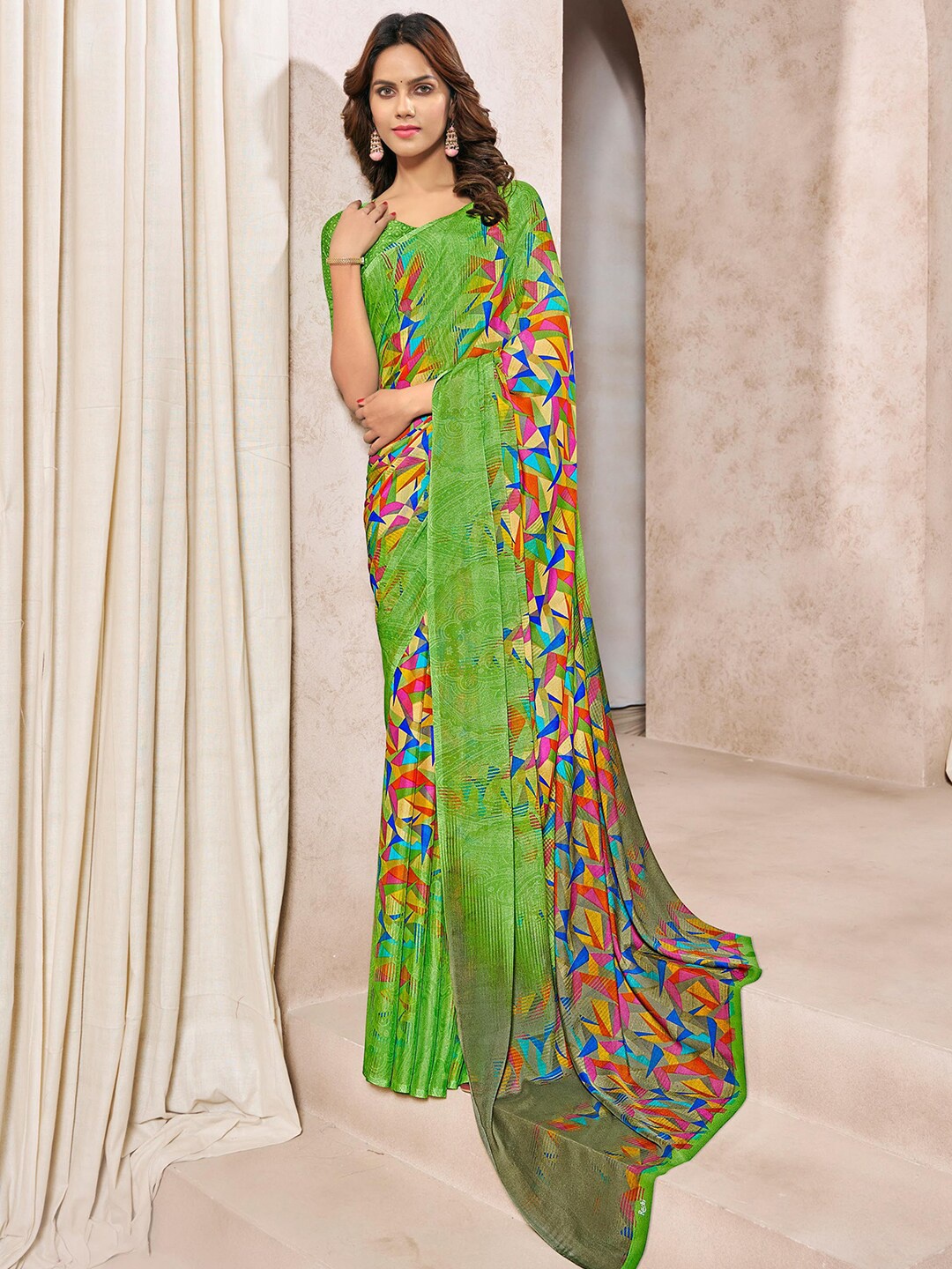 

Kasak Geometric Printed Silk Blend Saree, Green