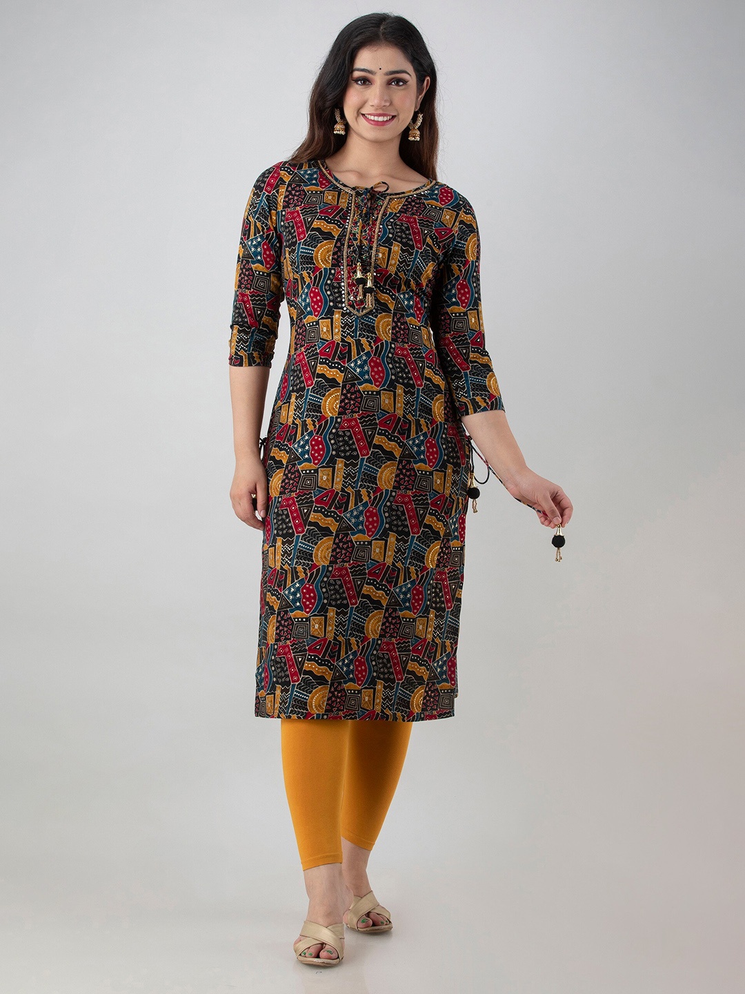 

Charu Abstract Printed Tie-Up Neck Mirror Work Kurta, Black