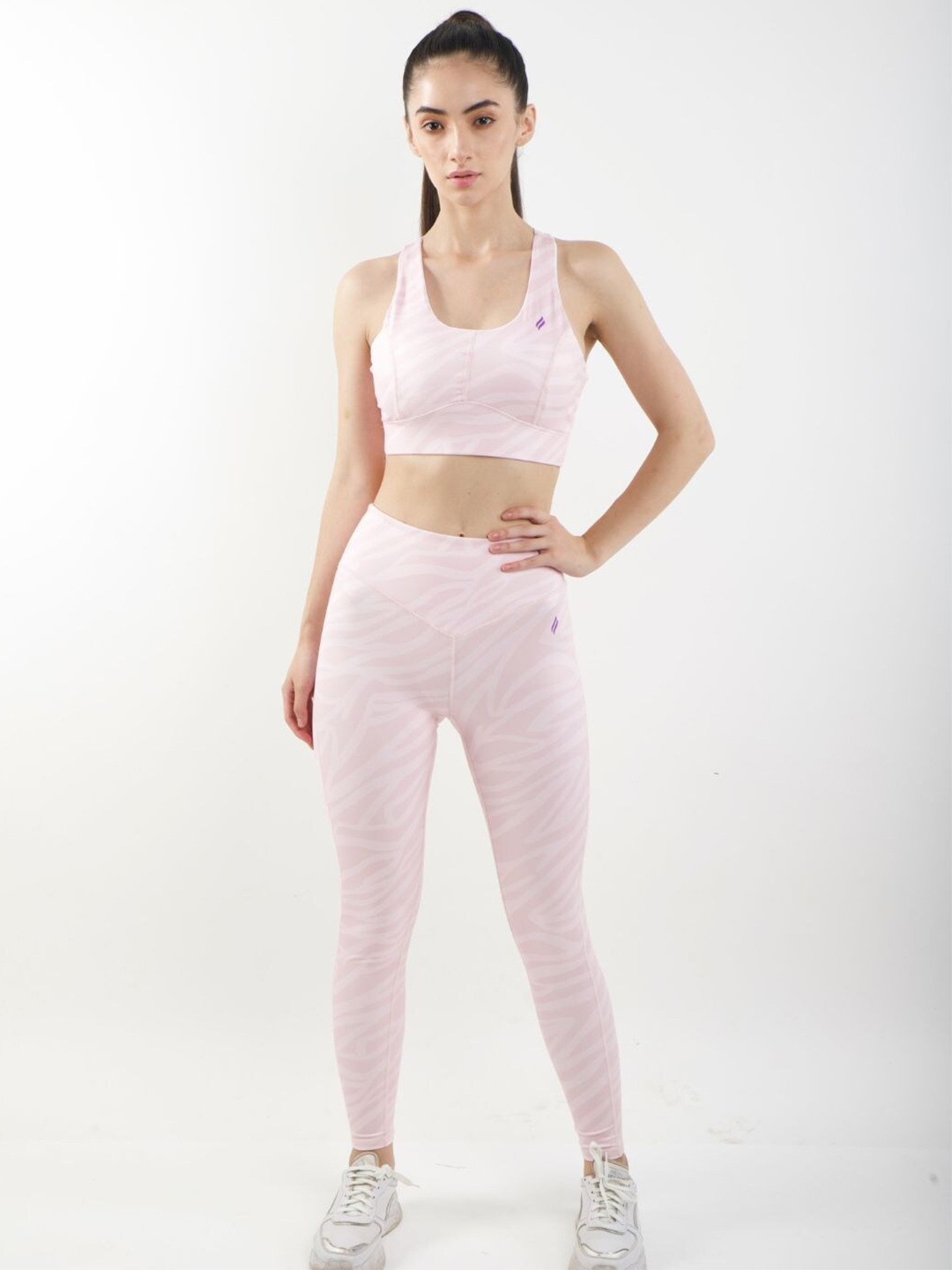 

SKNZ Animal Printed Non Padded Non Wired All Day Comfort Seamless Sports Bra, Pink
