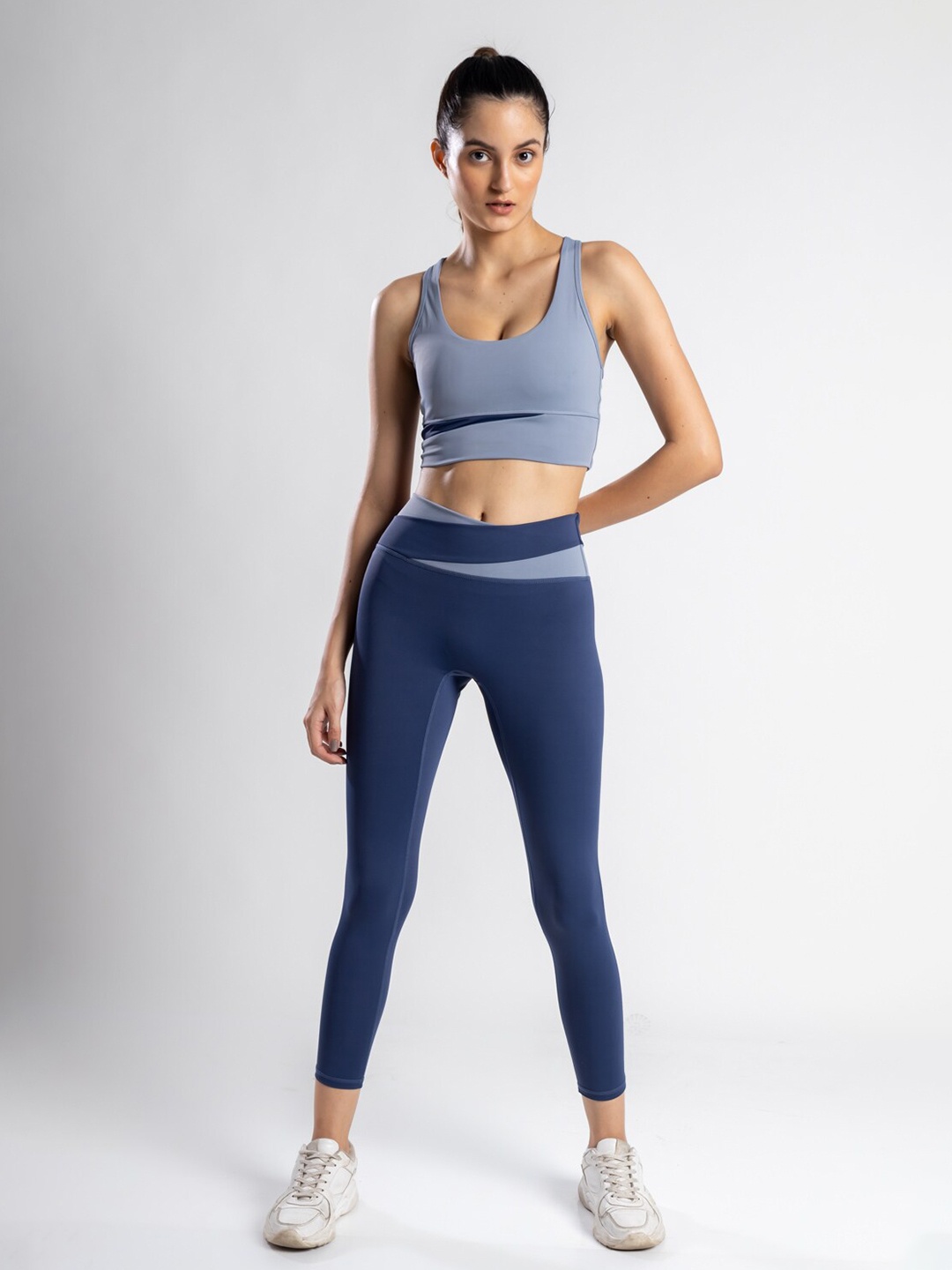 

SKNZ Non Padded Non Wired All Day Comfort Seamless Sports Bra, Blue