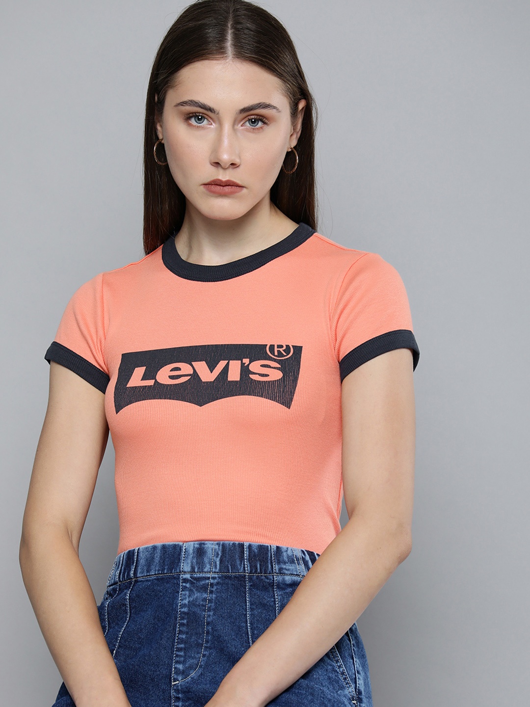 

Levis Women Ribbed Brand Logo Printed Slim Fit T-shirt, Peach