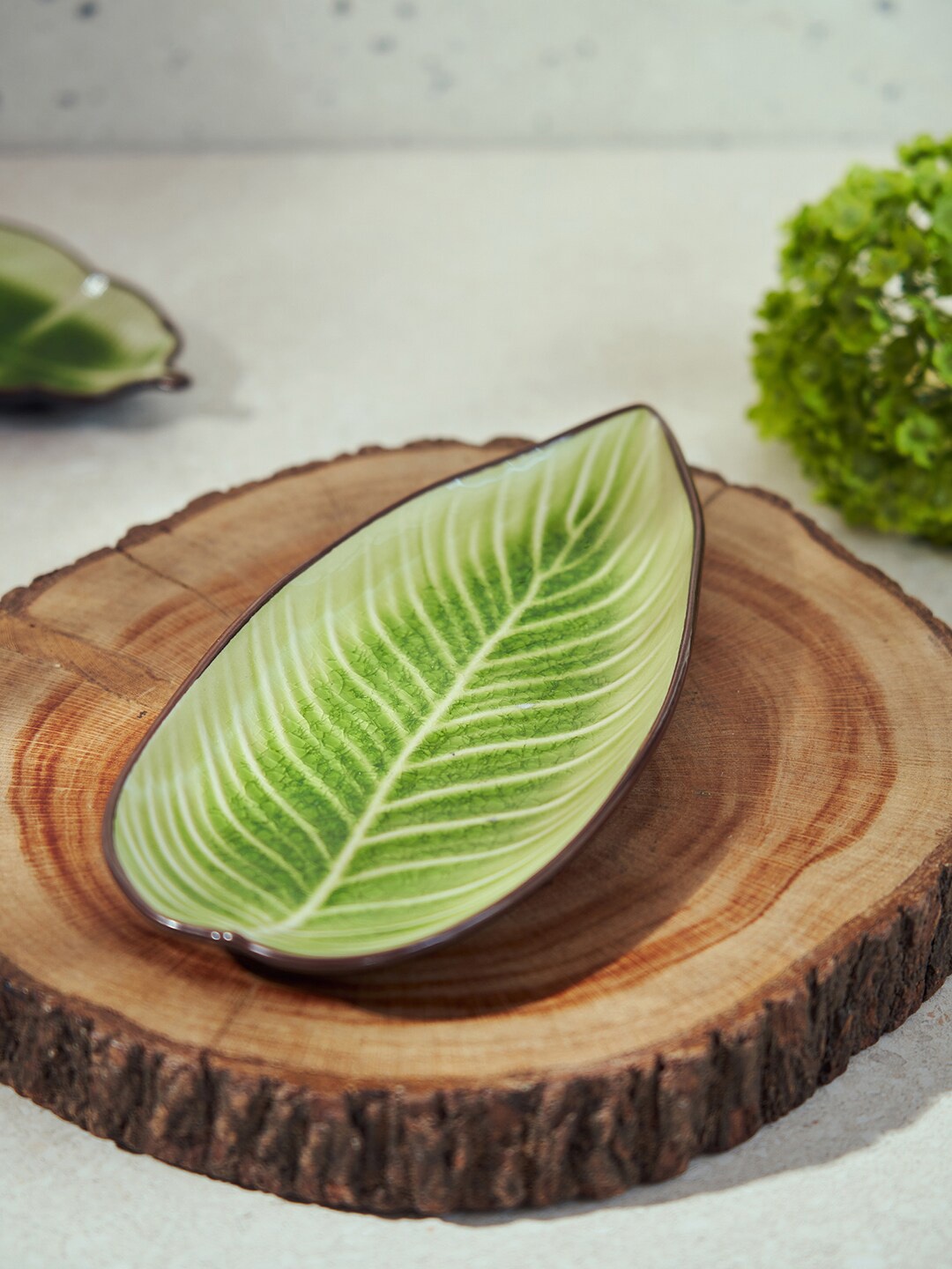 

Pure Home and Living Green Crackled Leaf Ceramic Platter