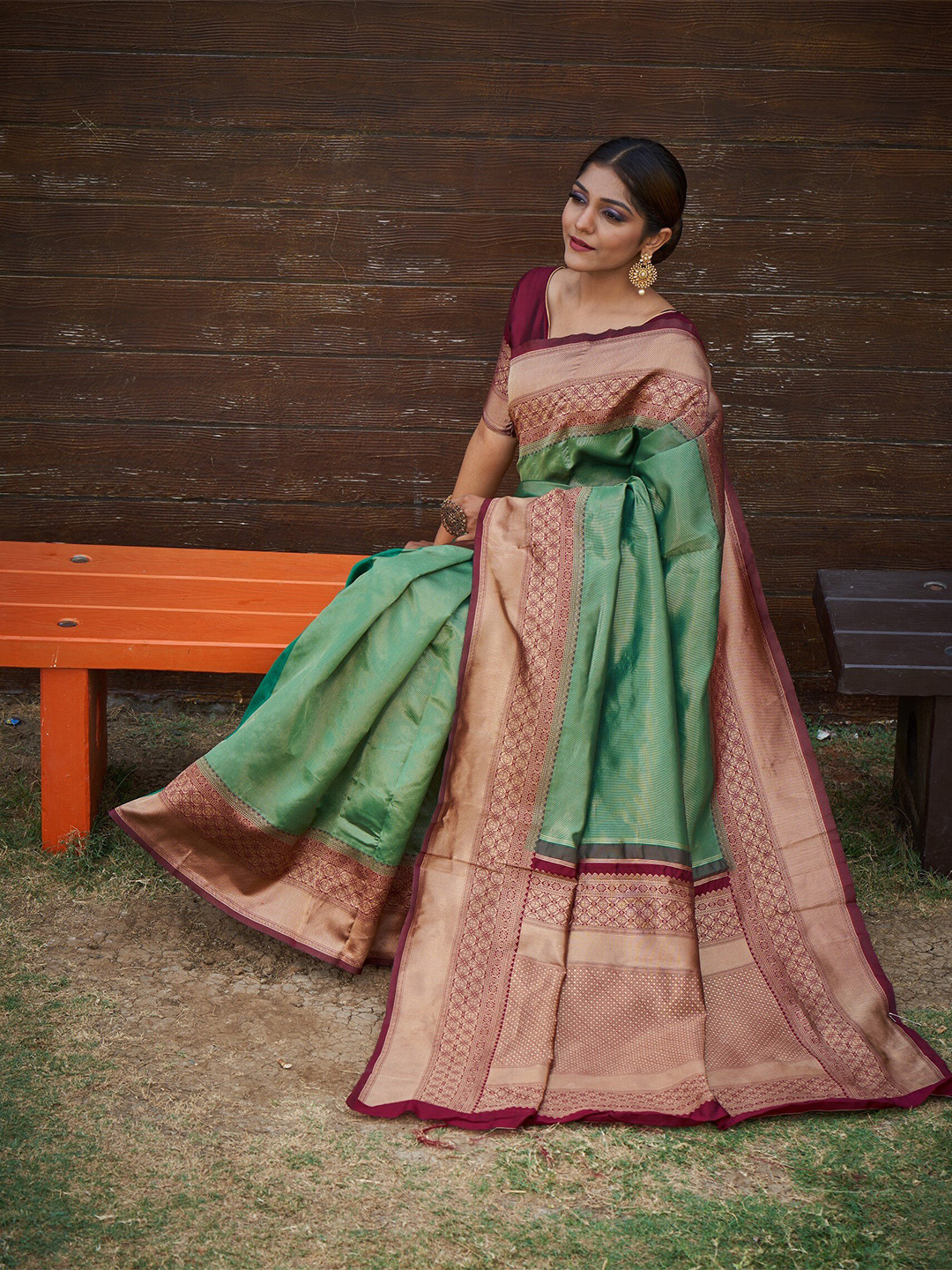 

AVANTIKA FASHION Checked Zari Pure Silk Kanjeevaram Saree, Green