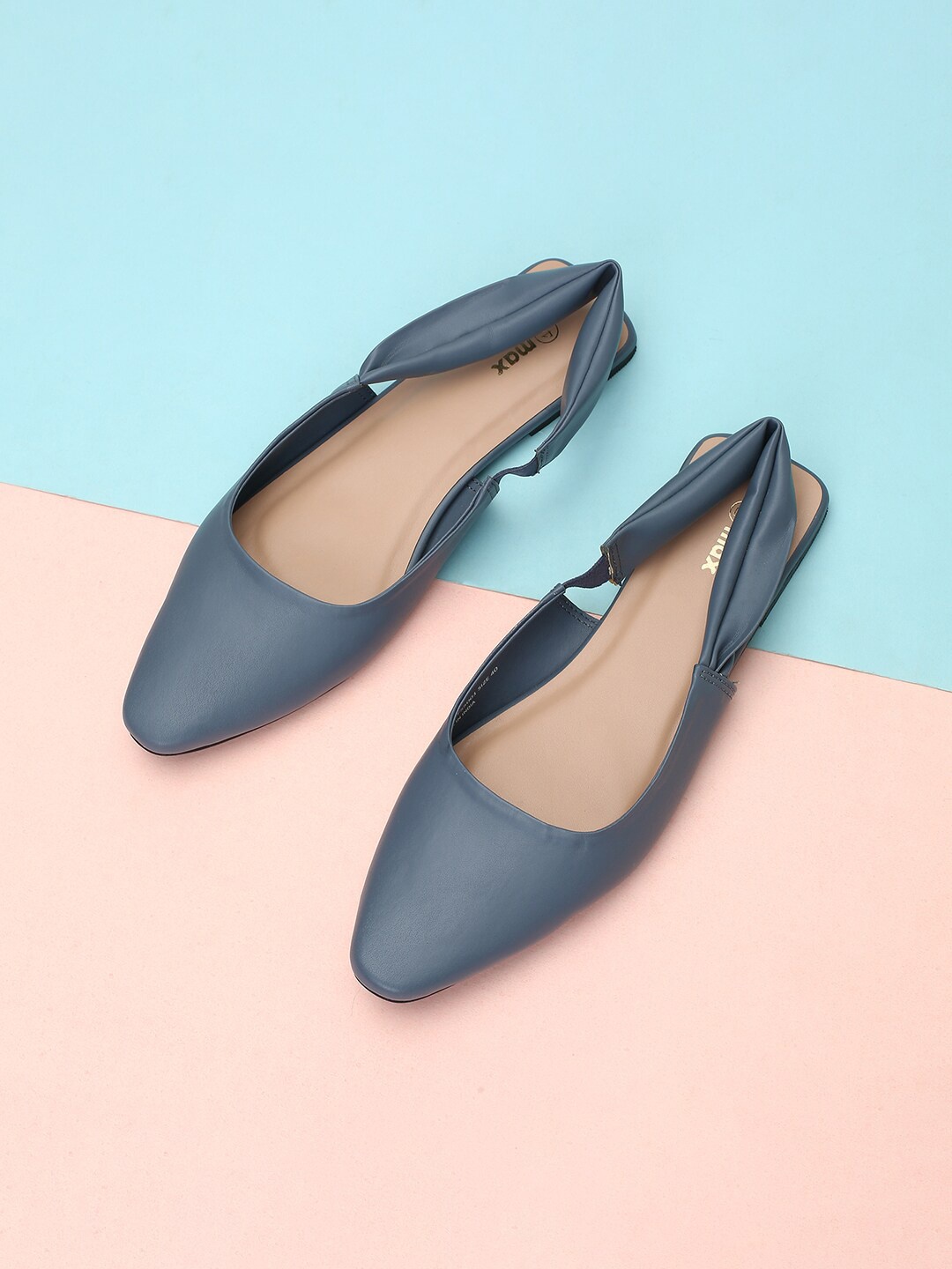 

max Women Solid Pointed Toe Mules, Grey