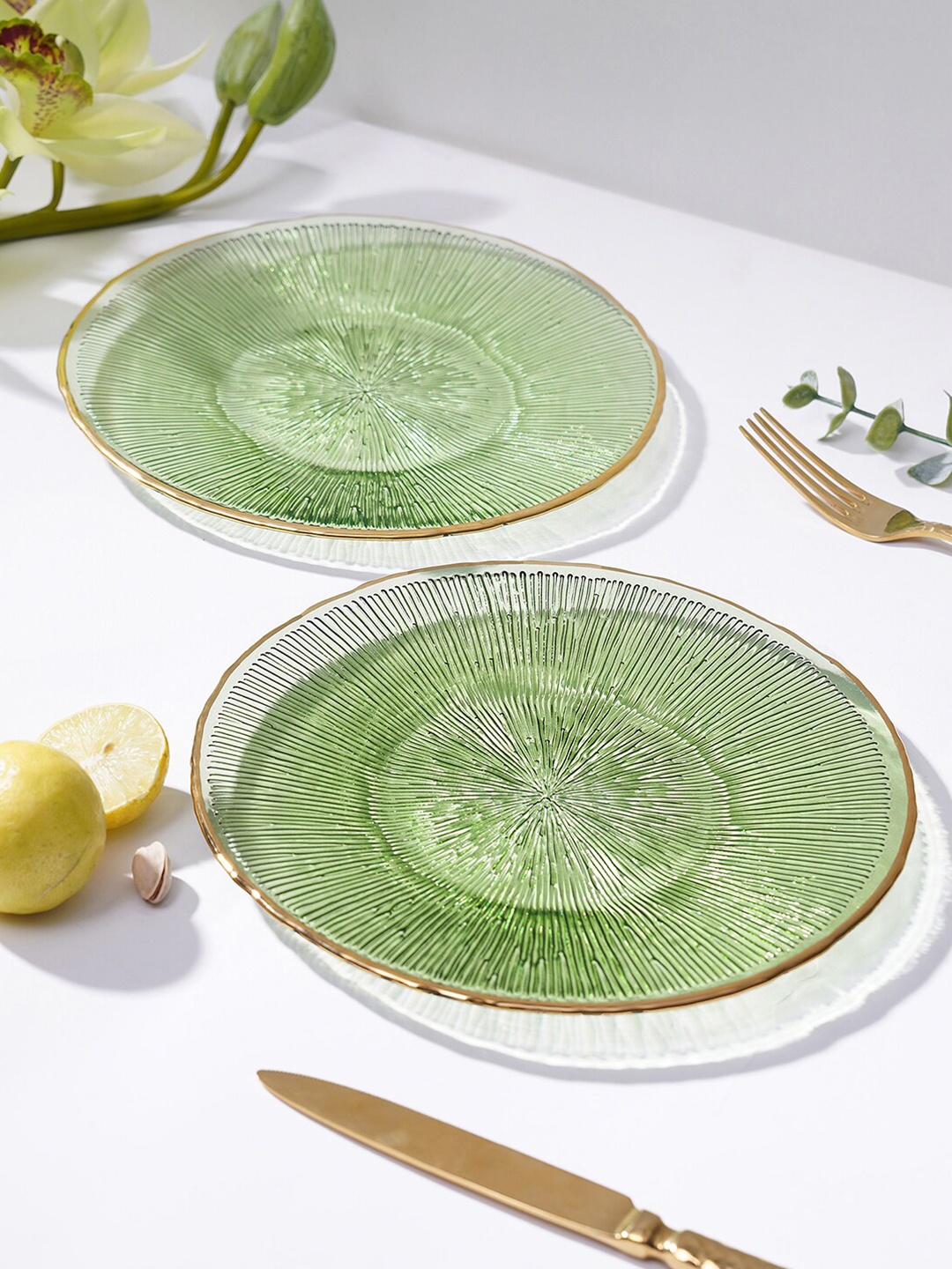 

Pure Home and Living Green 2 Pieces Textured Radial Glass Glossy Dessert Plates 21 cm Each