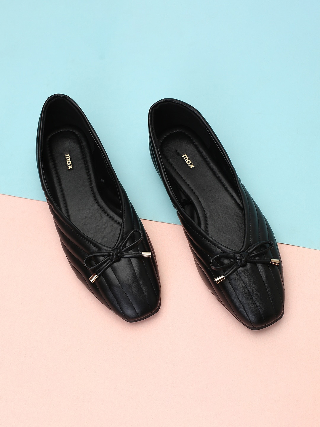 

max Women Textured Square Toe Ballerinas With Bows, Black
